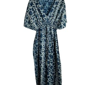 World Market Womens S/M Kaftan Style Maxi Dress Blue White Beach Tropical 4764
